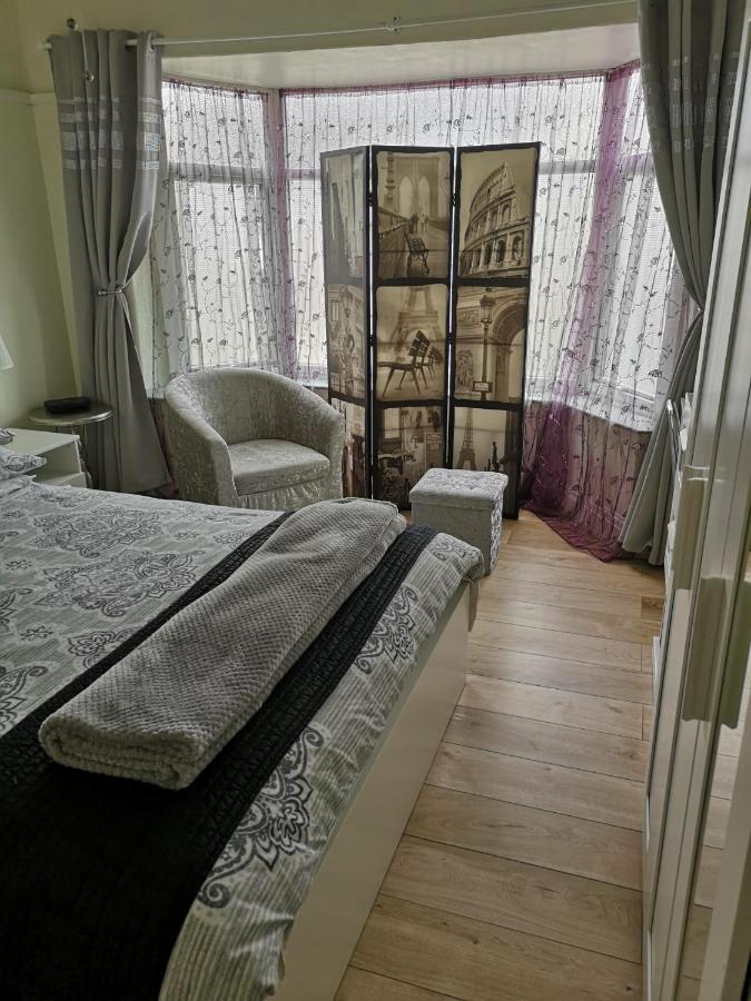 A Home Away From Home Now With Netflix And Ps4 Blackpool Dış mekan fotoğraf